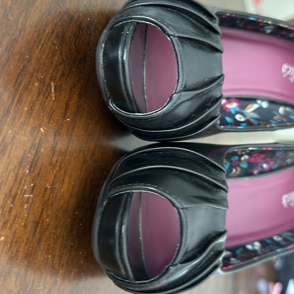 Candie’s 4 inch heels open toe - Picture 6 of 6